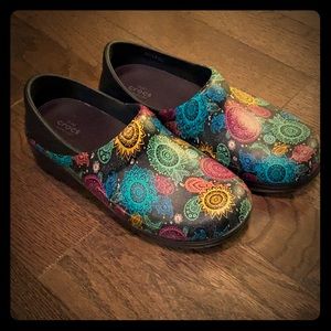 CROCS for women’s nursing shoe 👟